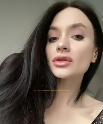 👠💋
Я знаю, как сделать твой отдых незабываемым! У меня есть опыт и умение создать атмосферу полного расслабления 🌟
Мои услуги включают классический и эротический массаж, игры ролевого характера и многое другое. Я открыта для экспериментов и новых приключений! 🔥
Все фото настоящие, соответствуют действительности, о чем говорят мои довольные клиенты. 💯
Я живу в Москве и готова принять в гости в уютной атмосфере моей квартиры. 🏢
Ты заслуживаешь самые лучшие ощущения, так что не медли, и давай встретимся! Пиши мне для бронирования встречи. 💌 Оксана